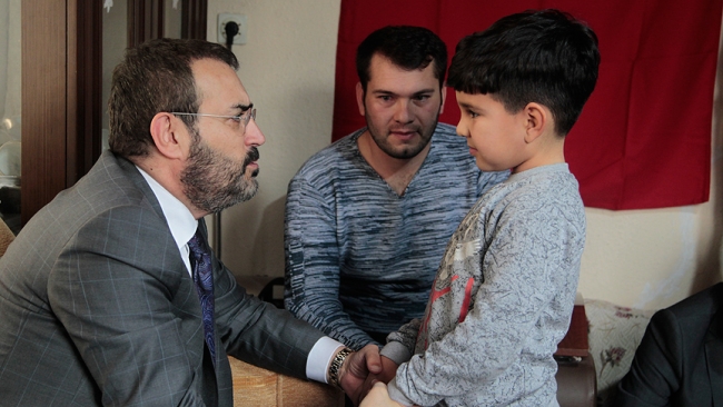 AK Parti Genel Başkanı Yardımcısı Ünal'dan Afrin gazisine ziyaret